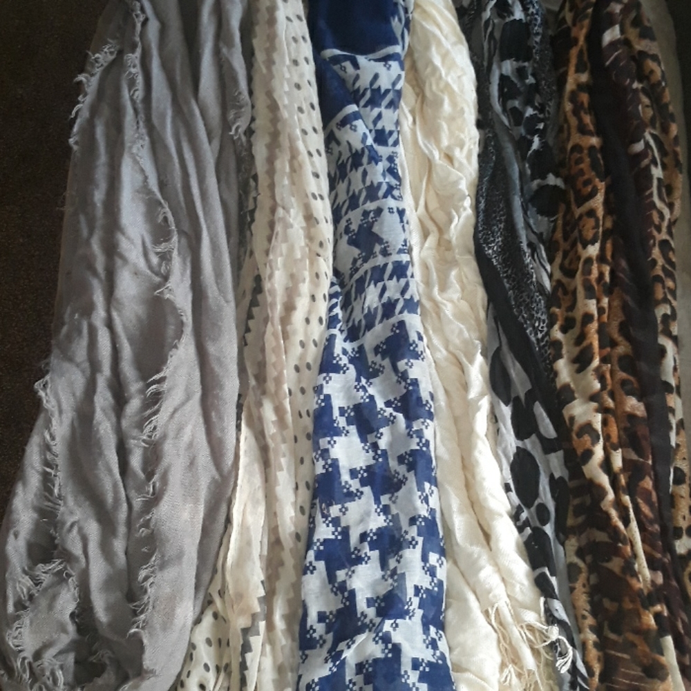 6 ScarfS/Wraps